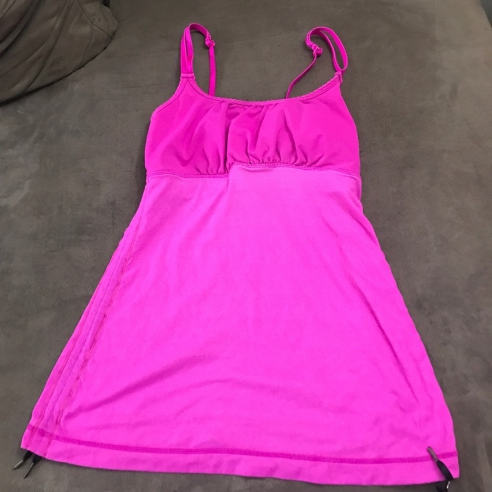 Lululemon tank top